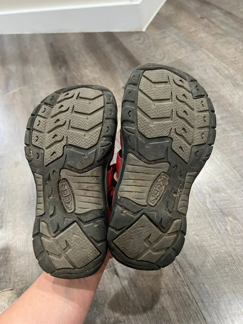 KEEN Kids Red and Black Closed-Toe Outdoor Sandals